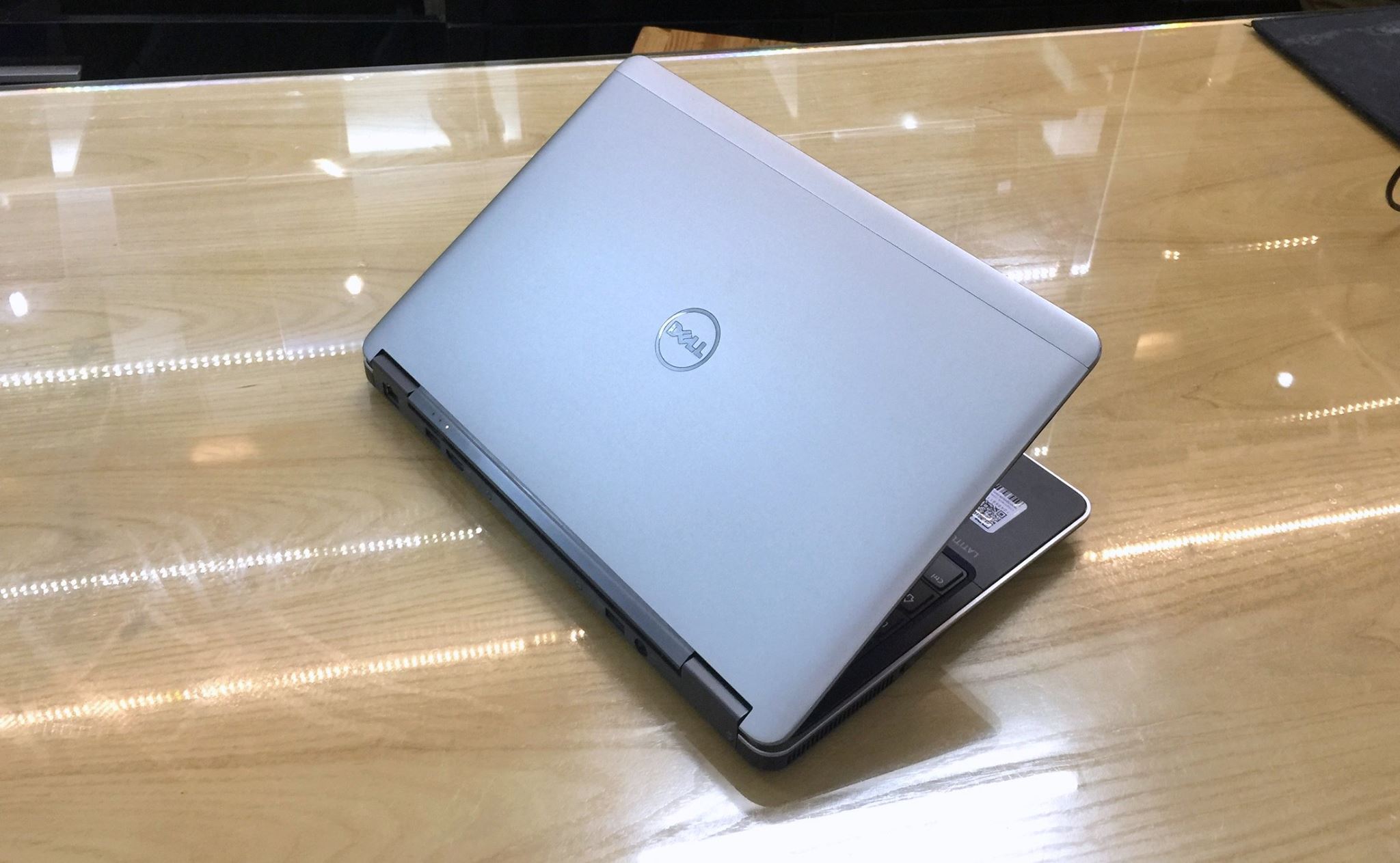 Laptop Dell Latitude E7240 UltraBook core i5 -8.jpg